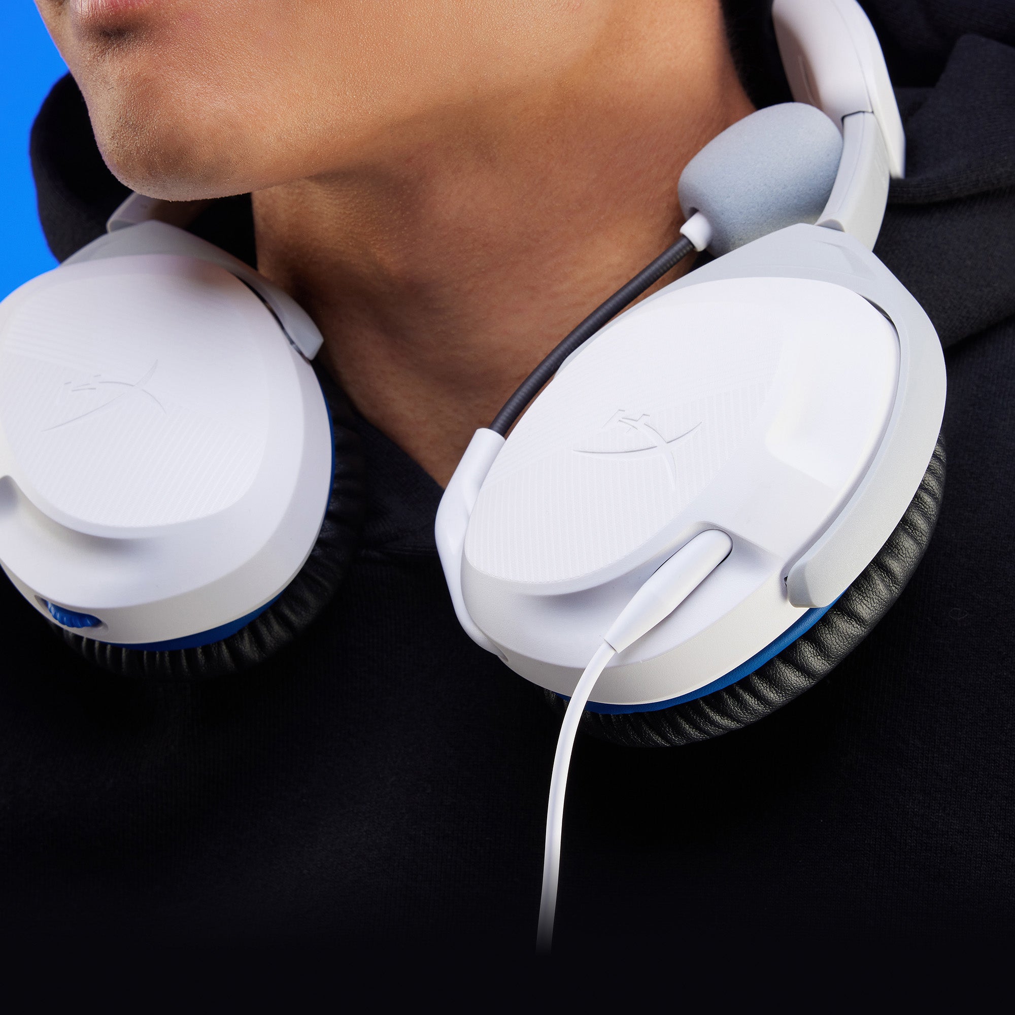 Lightweight comfort with 90° rotating earcups